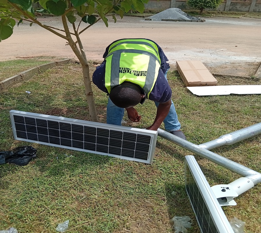 solar street light